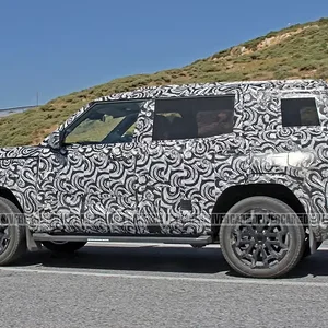 2028-mitsubishi-montero-kgp-spied-108-6875380ab5ffd.webp